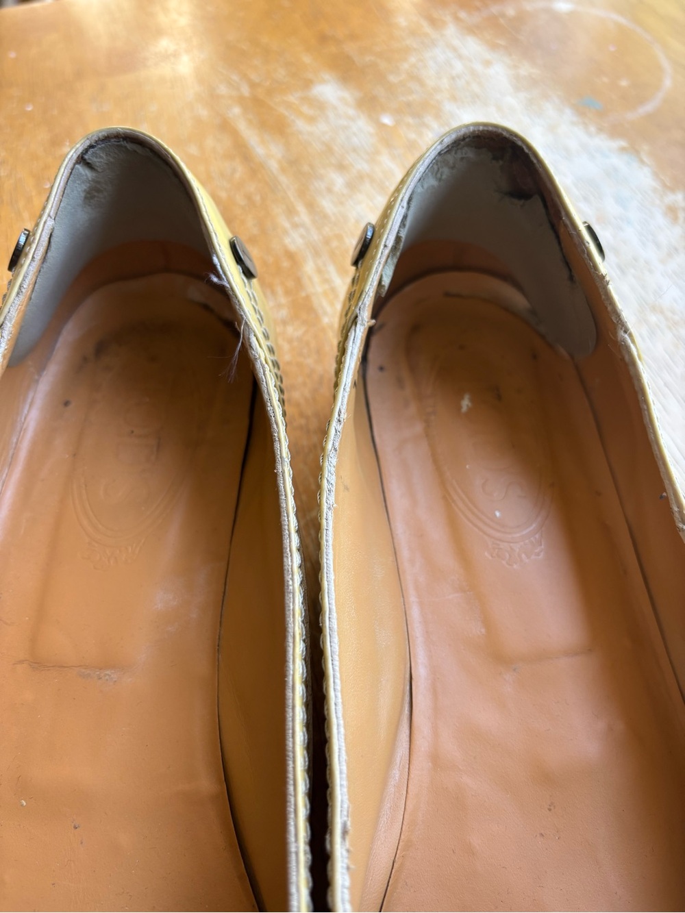 Tod's Yellow Patent Leather Pointed Toe Loafers women’s size 10. - Picture 7 of 11